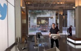 收购推特炒掉高管 马斯克掀起社交媒体改革巨浪｜科技心语