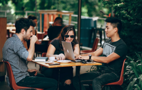 从零开始:12步指南助您创建成功的YouTube频道(一)